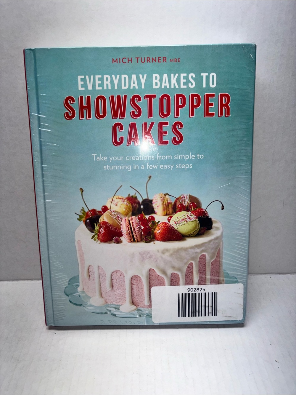 Everyday Bakes to Showstopper Cakes - Teal Cover